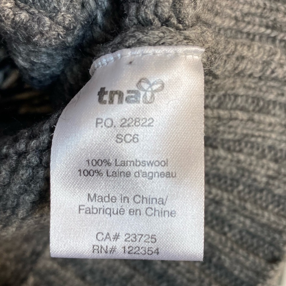 Aritzia TNA Lambswool Sea & Sky Cowichan Sweater Charcoal Grey Size XS - Picture 5 of 6